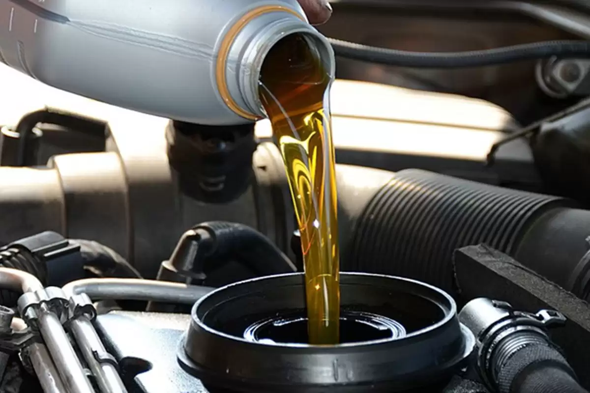 How to Choose the Right Oil to Extend the Life of Heavy Machinery and Vehicles?